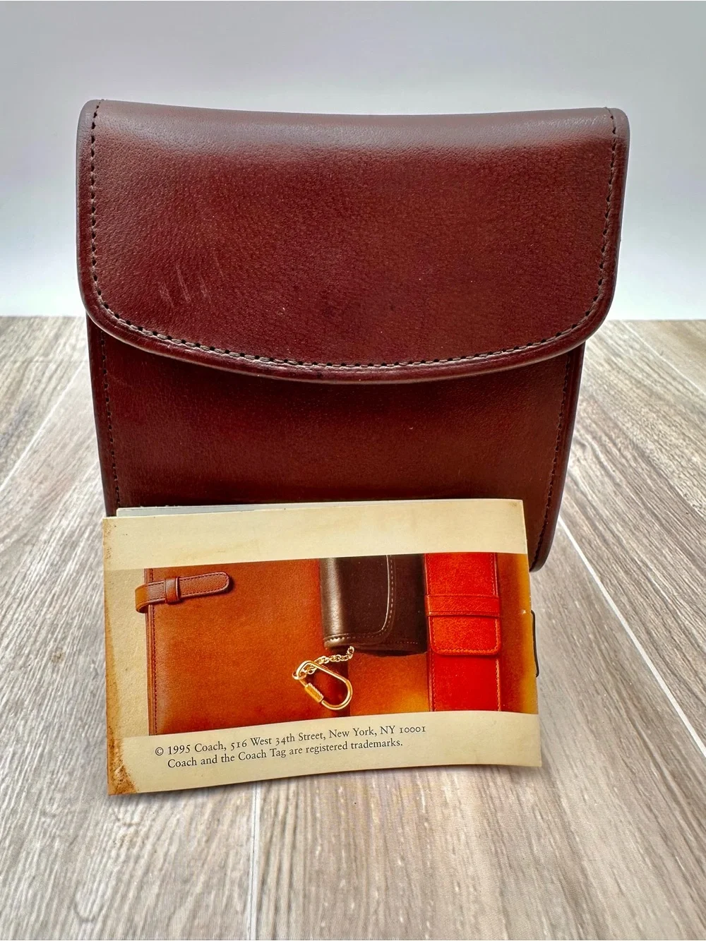 Vintage COACH Brown Leather Trifold Kiss-Lock Wallet Coin Purse 1995